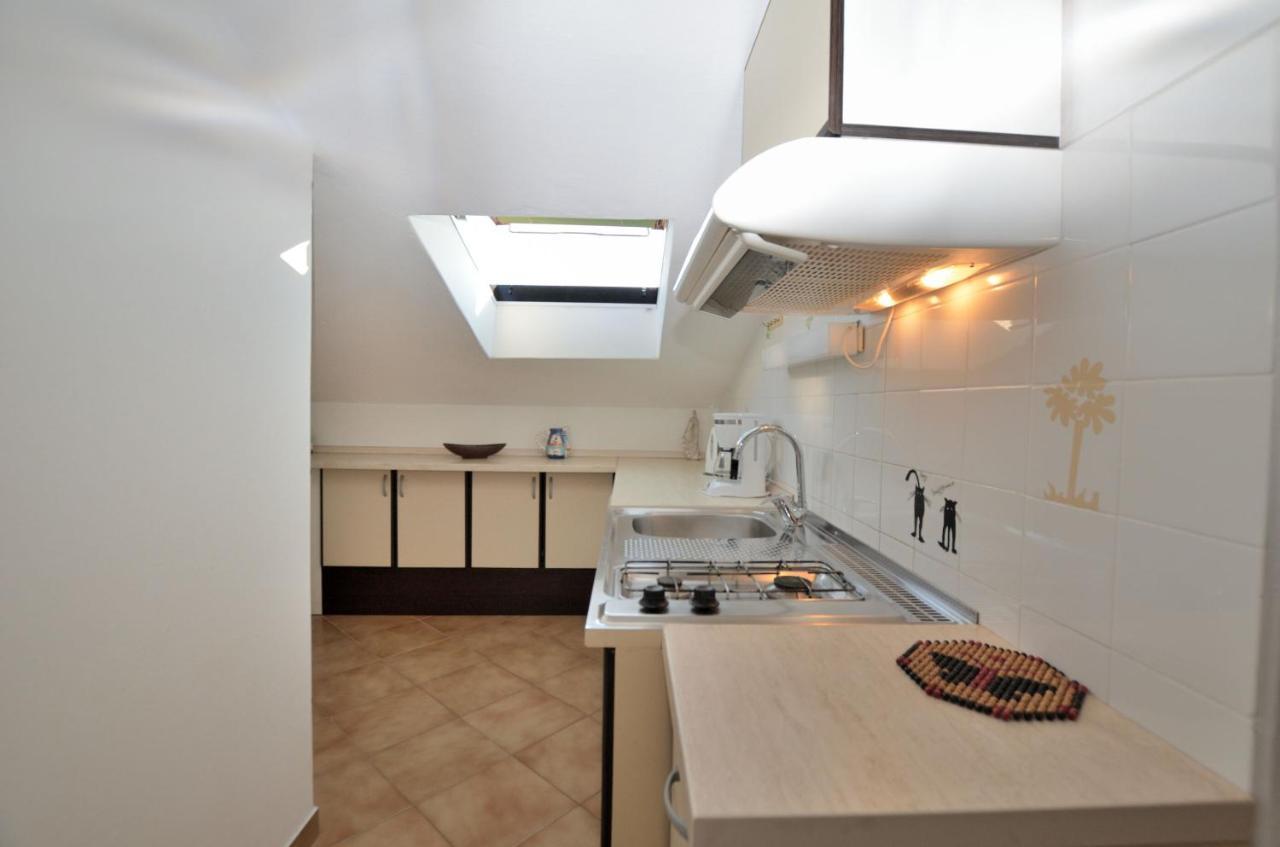 Apartments Ljiljana Новиград Екстериор снимка