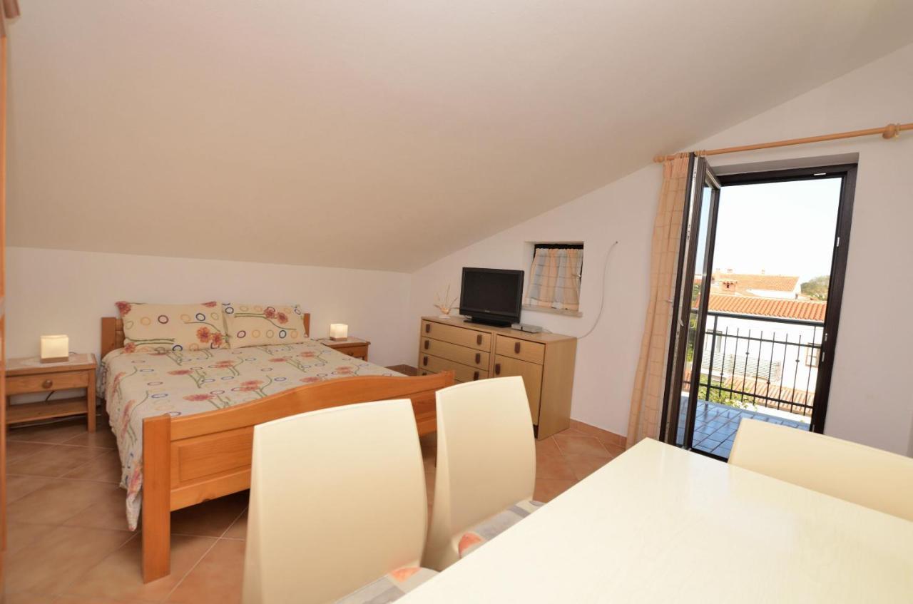 Apartments Ljiljana Новиград Екстериор снимка